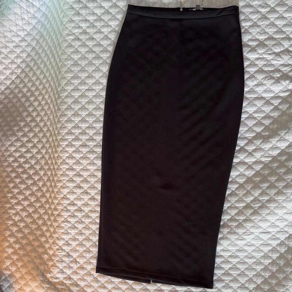 Gracia Black Women's Pencil Skirt - Classic Sleek Style